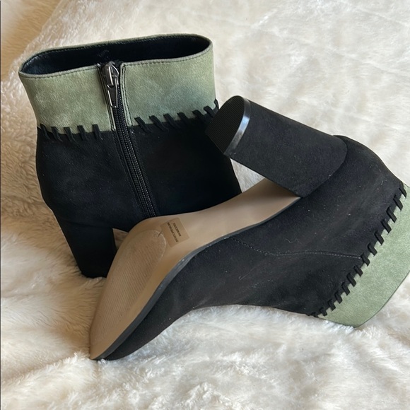 Athena Alexander Black and Olive Ankle Boots - Picture 3 of 4